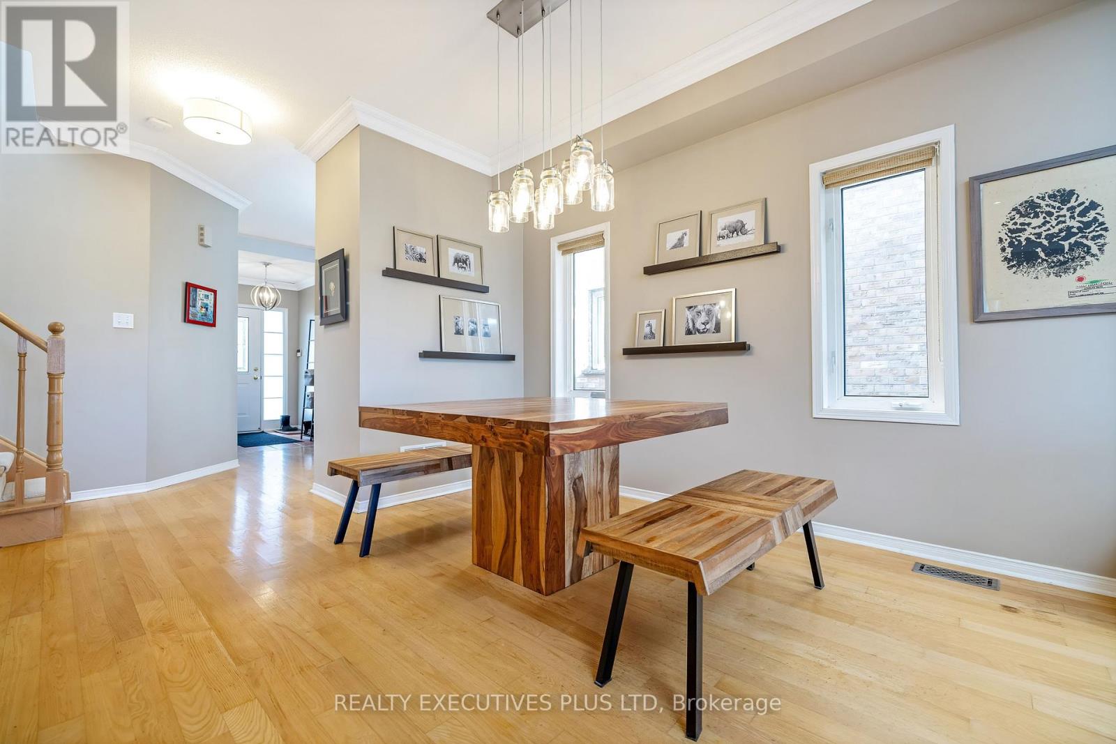 3113 Owls Foot Drive, Mississauga, Ontario  L5M 6T8 - Photo 7 - W13046478