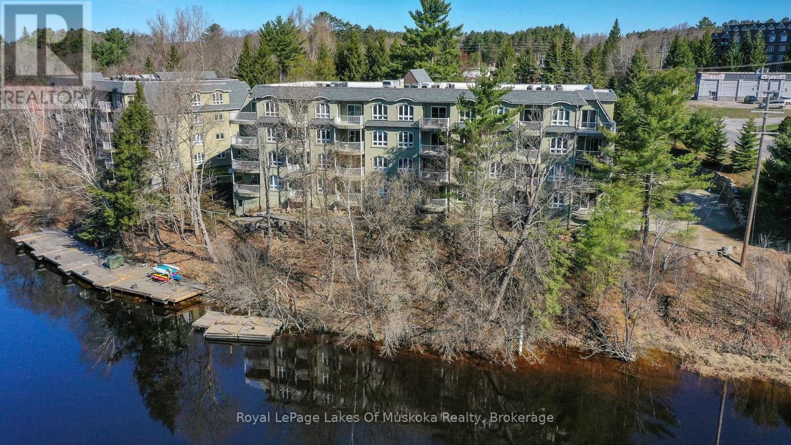 207 - 31 Dairy Lane, Huntsville, Ontario  P1H 2L7 - Photo 1 - X12791356