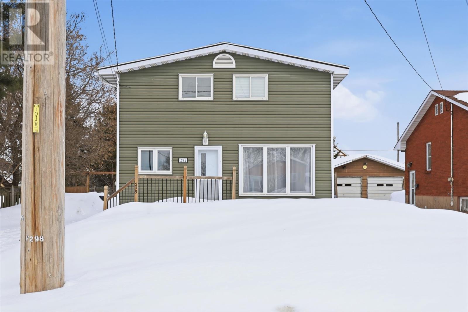 298 Hampton Rd, Sault Ste. Marie, Ontario  P6C 2N7 - Photo 2 - SM260592