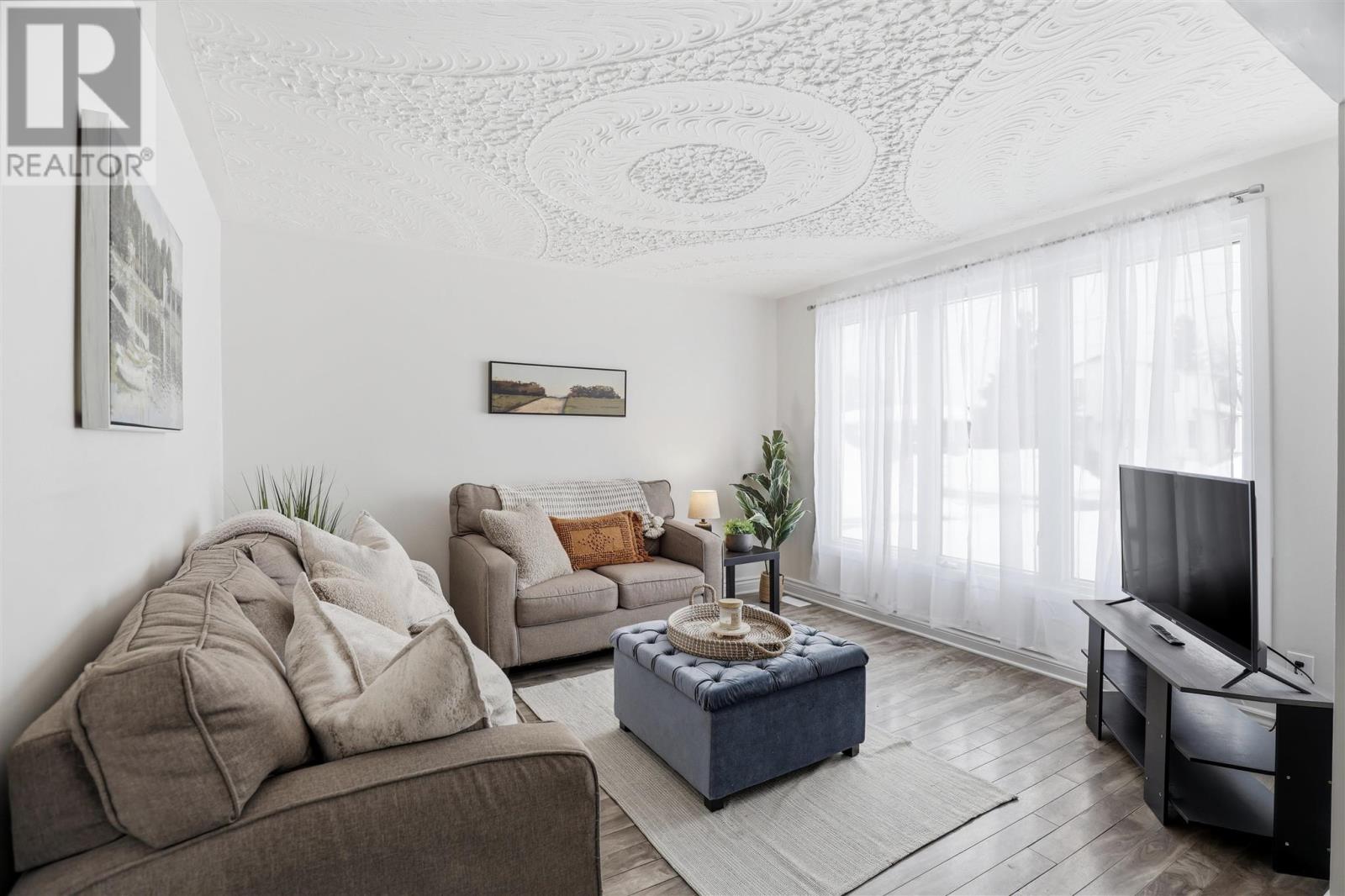 298 Hampton Rd, Sault Ste. Marie, Ontario  P6C 2N7 - Photo 6 - SM260592