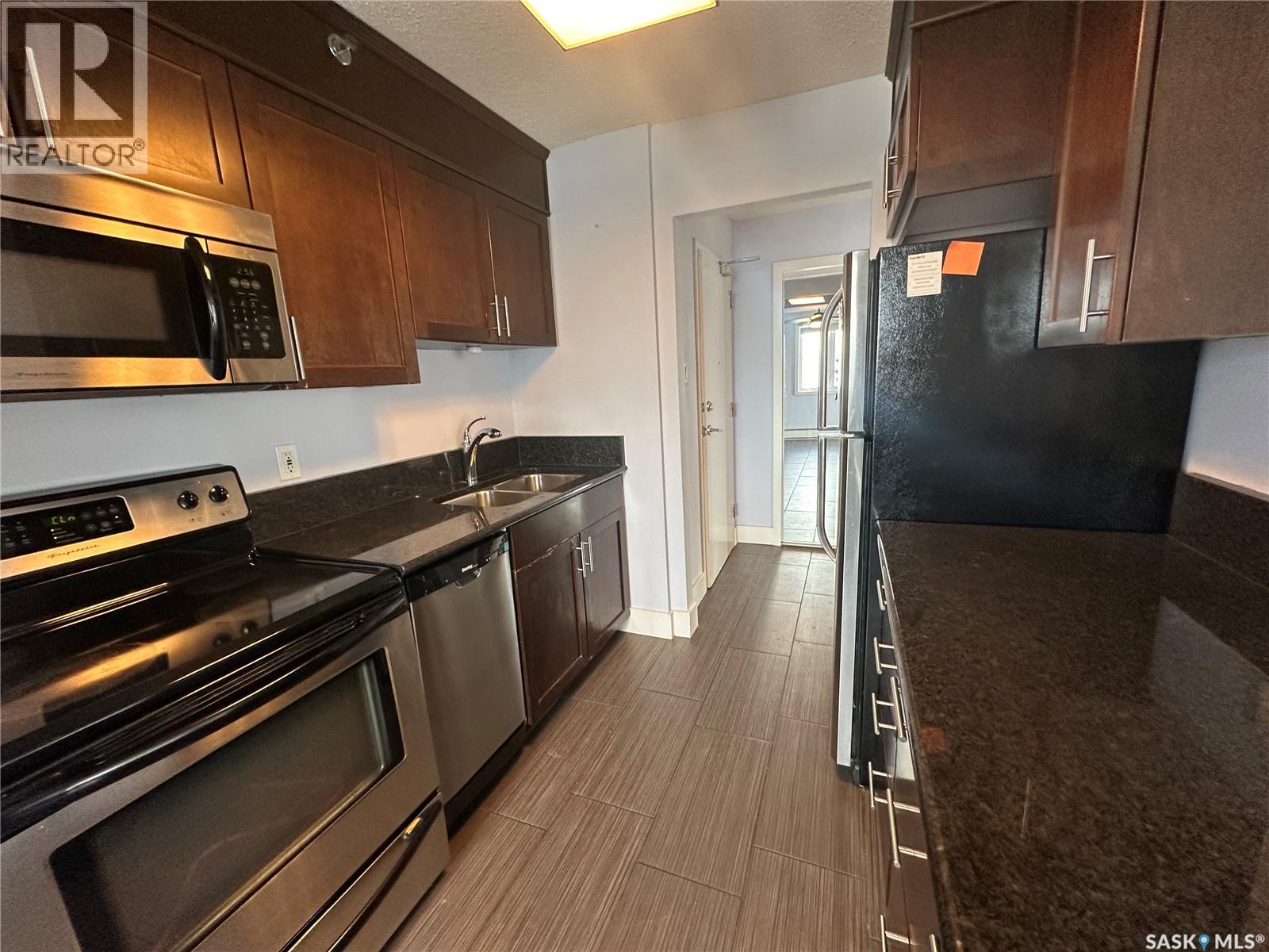 902 320 5th Avenue N, Saskatoon, Saskatchewan  S7K 2P5 - Photo 2 - SK033972