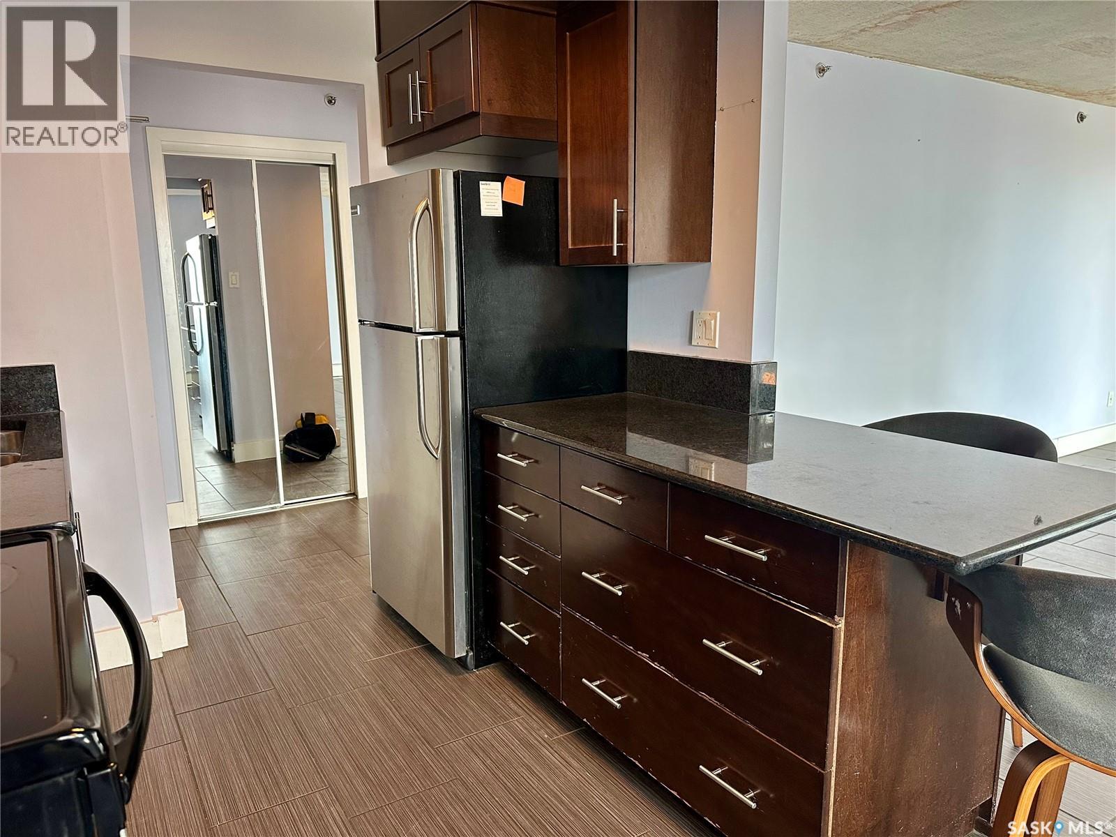 902 320 5th Avenue N, Saskatoon, Saskatchewan  S7K 2P5 - Photo 4 - SK033972