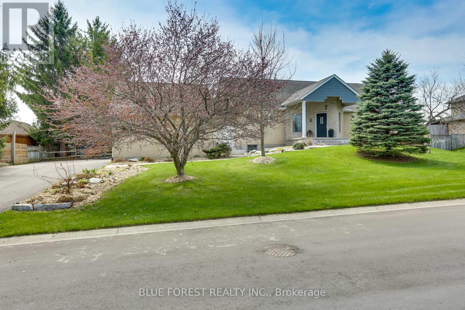 58 ABERDEEN DRIVE, Middlesex Centre, Ontario