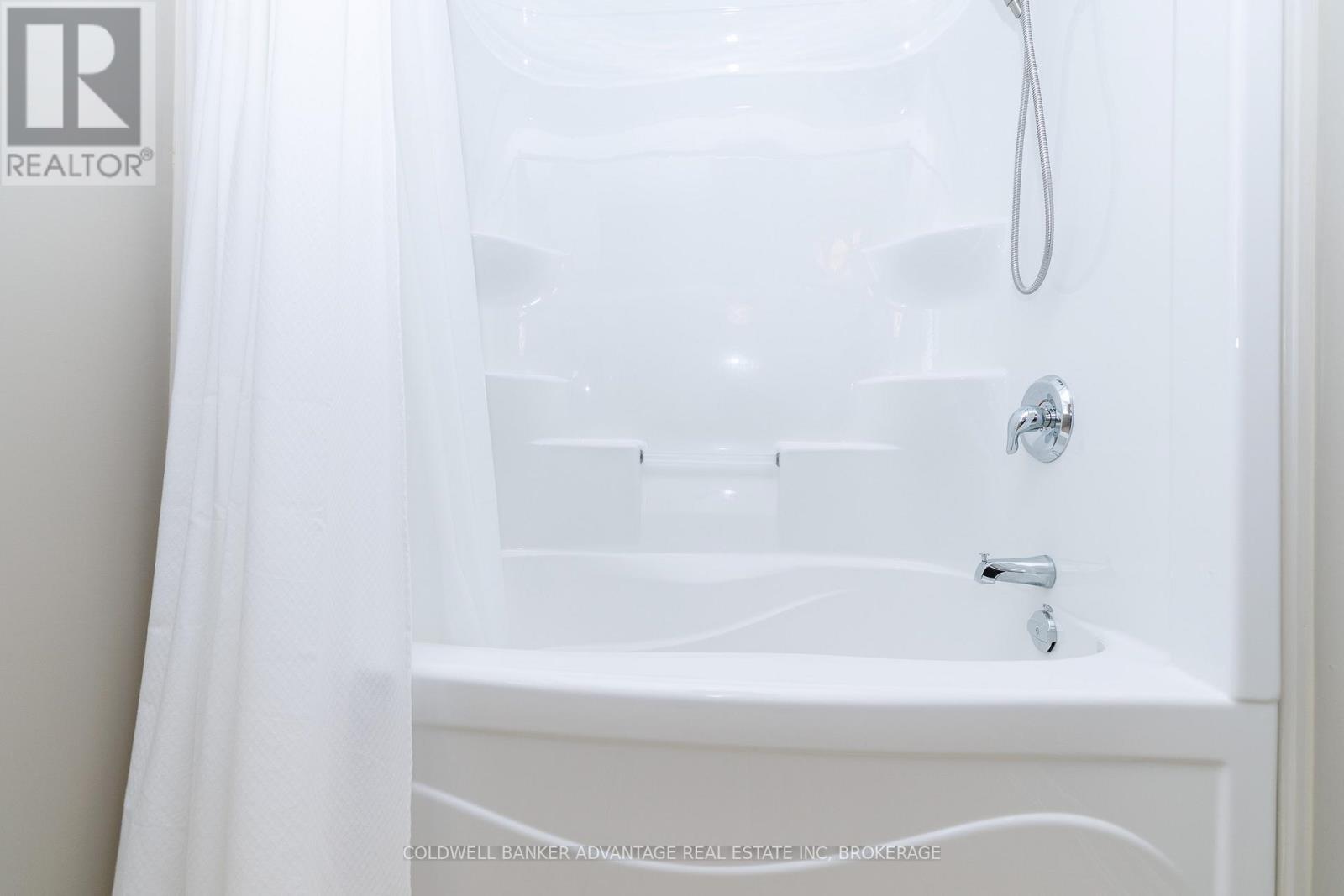 395 Michael Drive, Welland, Ontario  L3C 0A5 - Photo 34 - X13046580