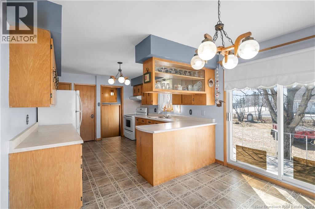 57 Rue L'anglais, Petit-Rocher, New Brunswick  E8J 1J1 - Photo 10 - NB137875