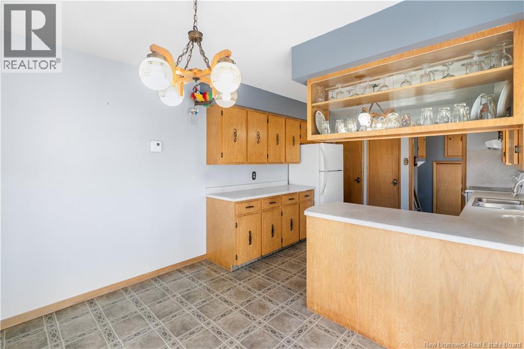 57 Rue L'anglais, Petit-Rocher, New Brunswick  E8J 1J1 - Photo 11 - NB137875