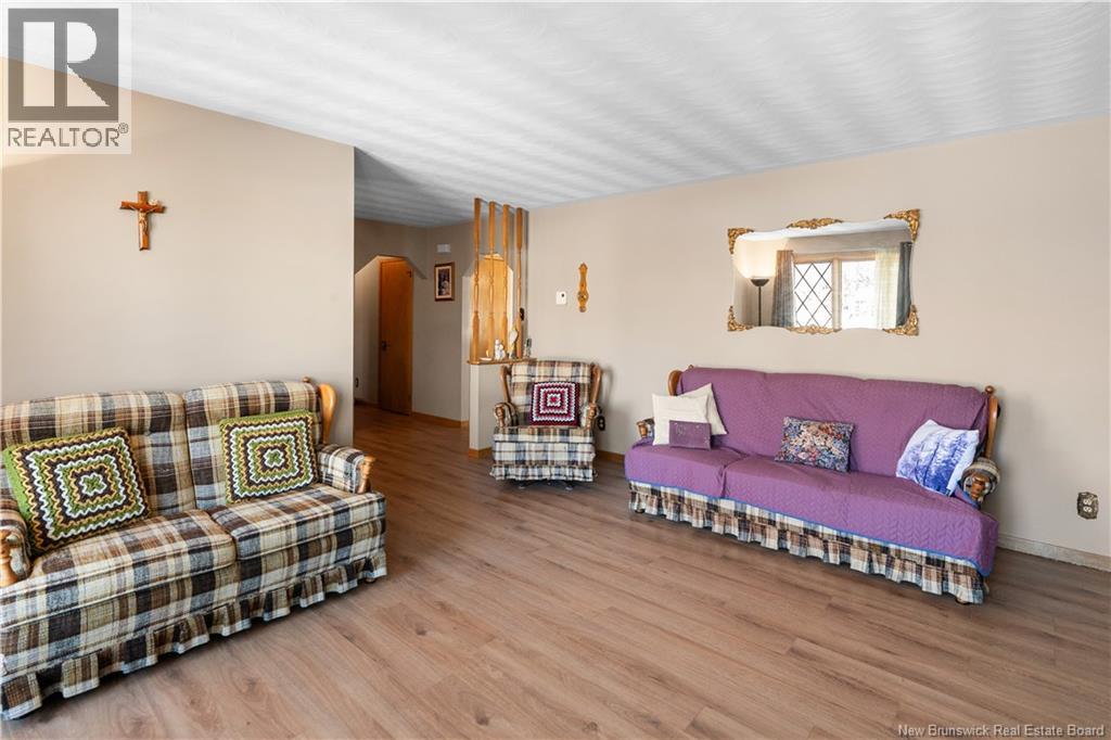 57 Rue L'anglais, Petit-Rocher, New Brunswick  E8J 1J1 - Photo 16 - NB137875