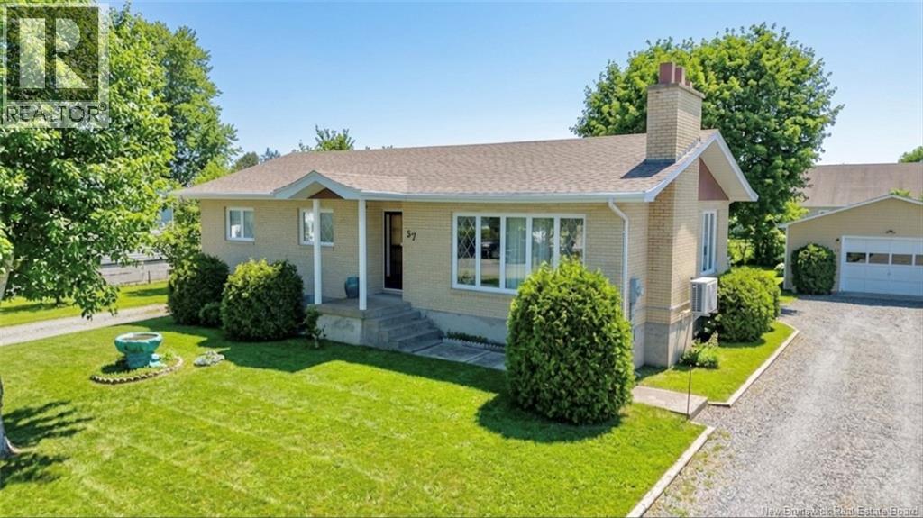 57 Rue L'anglais, Petit-Rocher, New Brunswick  E8J 1J1 - Photo 3 - NB137875