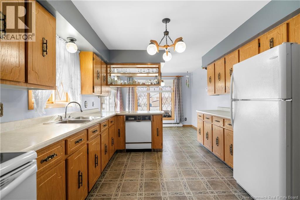 57 Rue L'anglais, Petit-Rocher, New Brunswick  E8J 1J1 - Photo 7 - NB137875