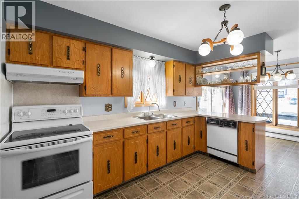 57 Rue L'anglais, Petit-Rocher, New Brunswick  E8J 1J1 - Photo 8 - NB137875