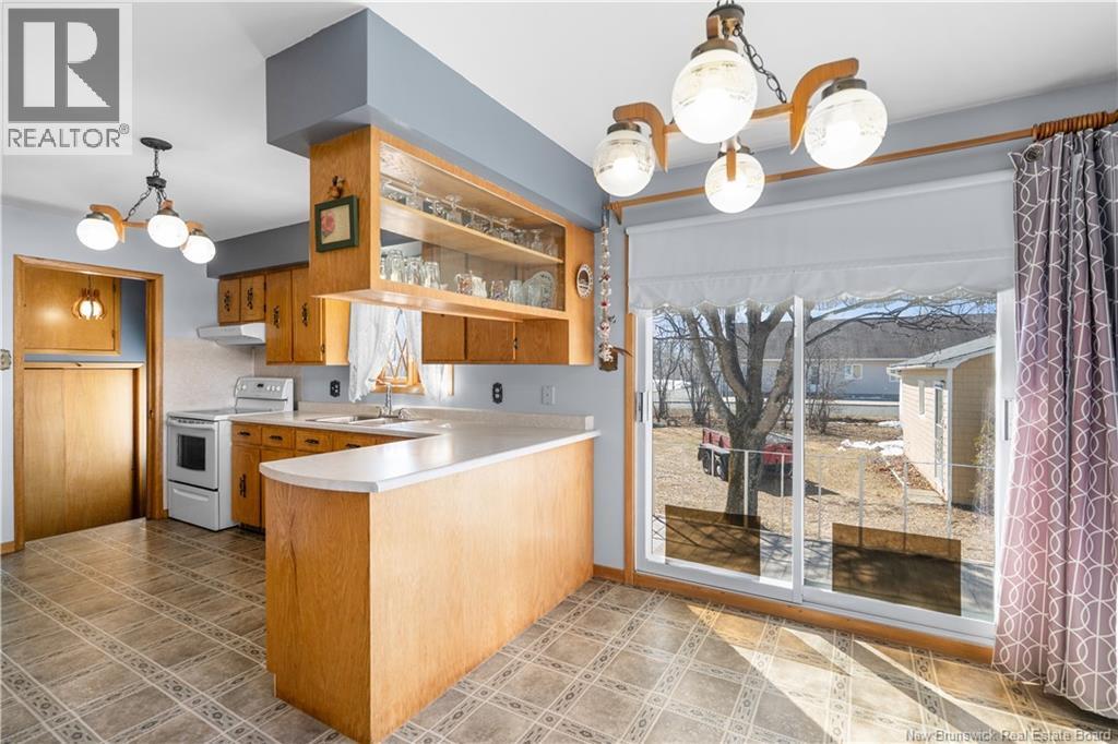 57 Rue L'anglais, Petit-Rocher, New Brunswick  E8J 1J1 - Photo 9 - NB137875