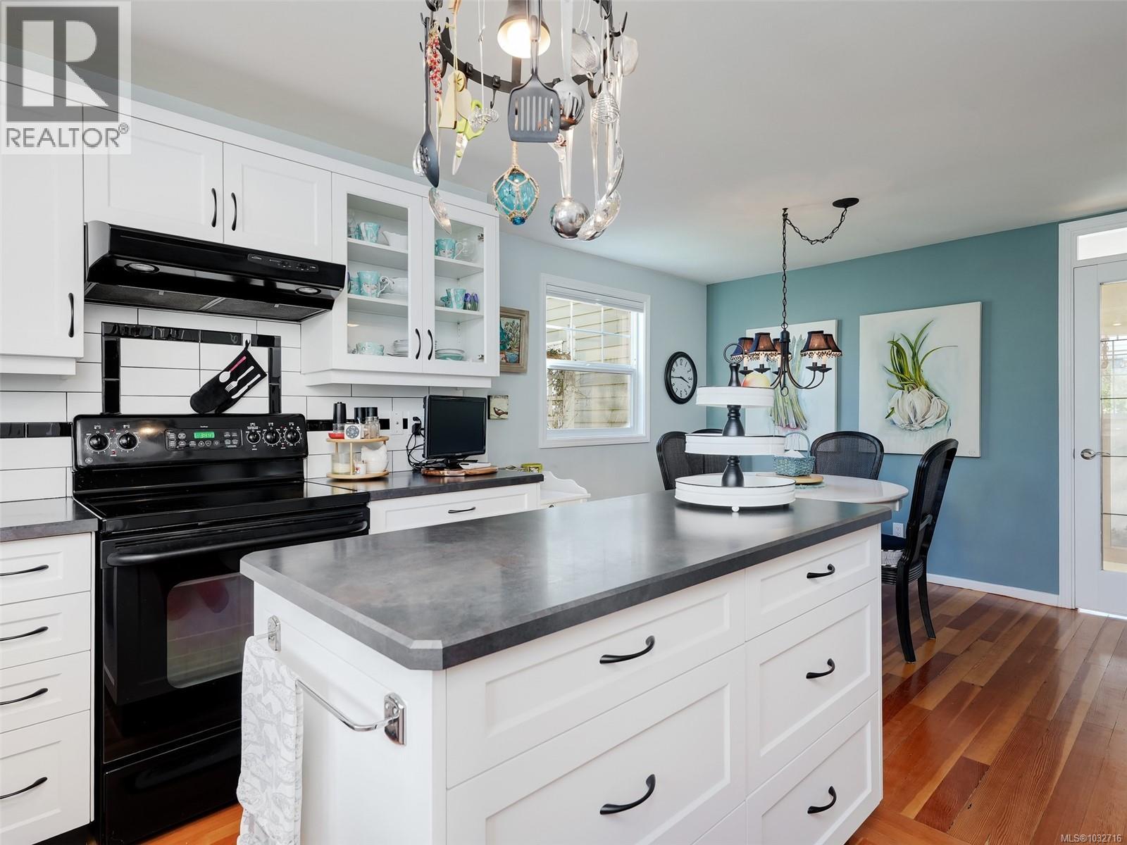 464 Nelson St, Esquimalt, British Columbia  V9A 6P4 - Photo 9 - 1032716