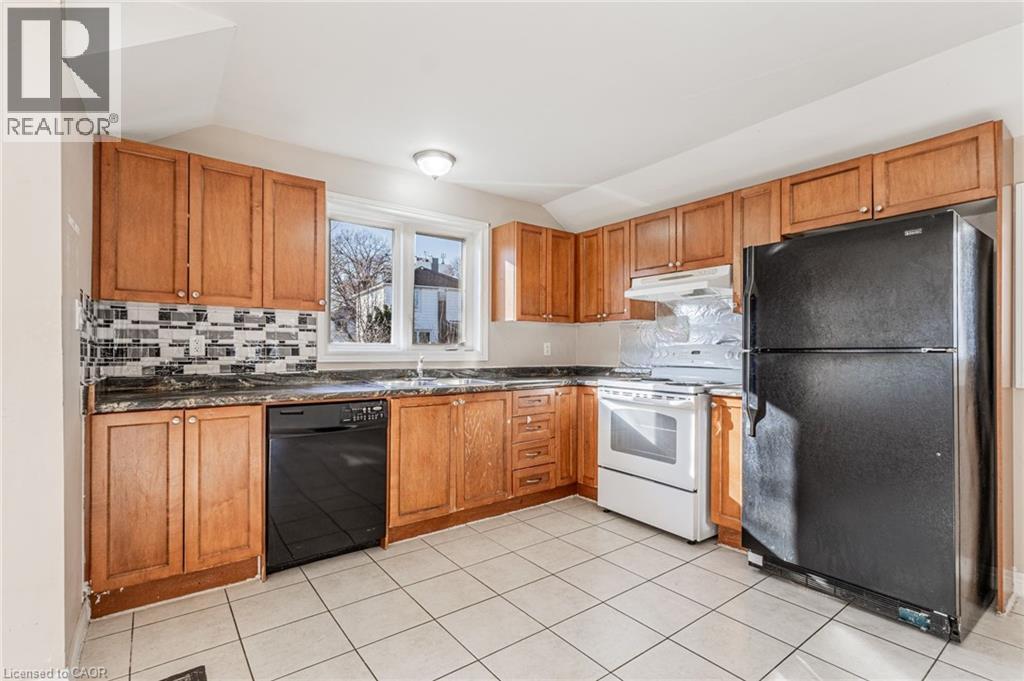 20 East 27th Street, Hamilton, Ontario  L8V 2E7 - Photo 10 - 40817627