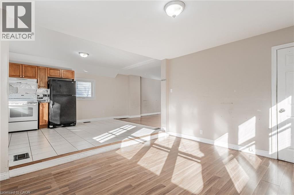 20 East 27th Street, Hamilton, Ontario  L8V 2E7 - Photo 15 - 40817627