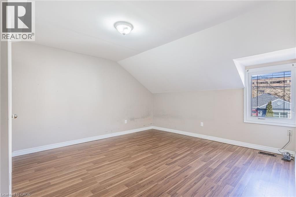 20 East 27th Street, Hamilton, Ontario  L8V 2E7 - Photo 20 - 40817627