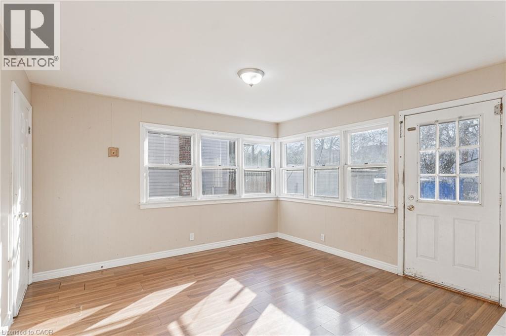 20 East 27th Street, Hamilton, Ontario  L8V 2E7 - Photo 13 - 40817627