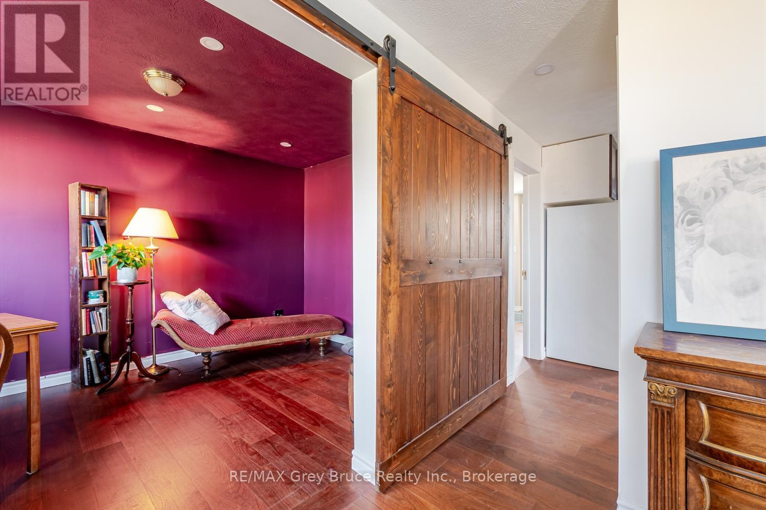 735 5th Avenue E, Owen Sound, Ontario  N4K 2R7 - Photo 11 - X13046584