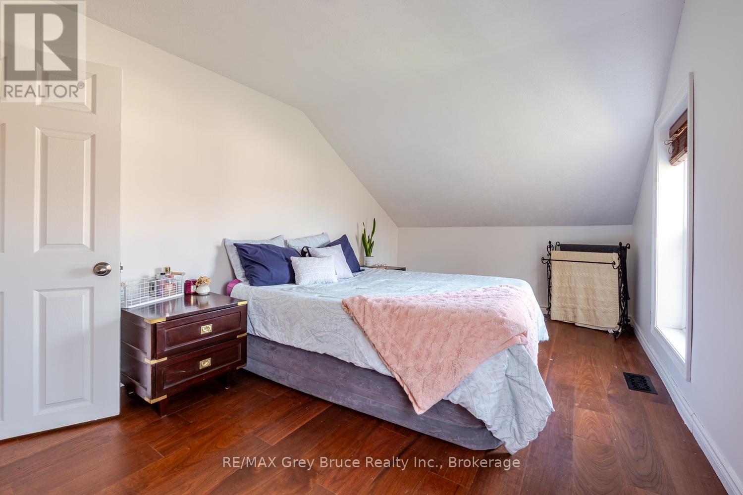 735 5th Avenue E, Owen Sound, Ontario  N4K 2R7 - Photo 25 - X13046584