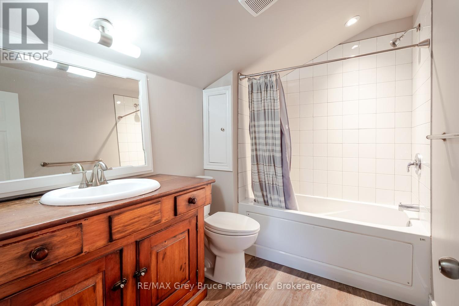 735 5th Avenue E, Owen Sound, Ontario  N4K 2R7 - Photo 31 - X13046584