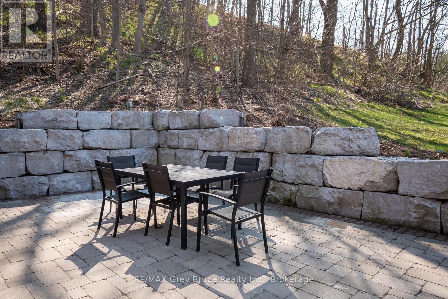 735 5th Avenue E, Owen Sound, Ontario  N4K 2R7 - Photo 38 - X13046584