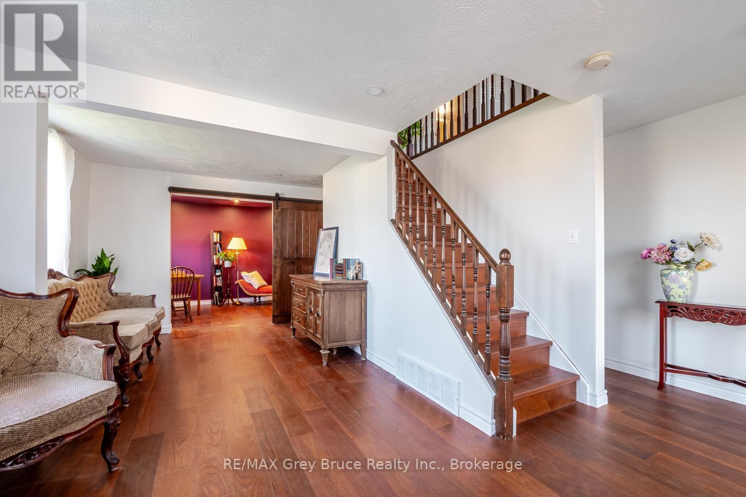 735 5th Avenue E, Owen Sound, Ontario  N4K 2R7 - Photo 5 - X13046584