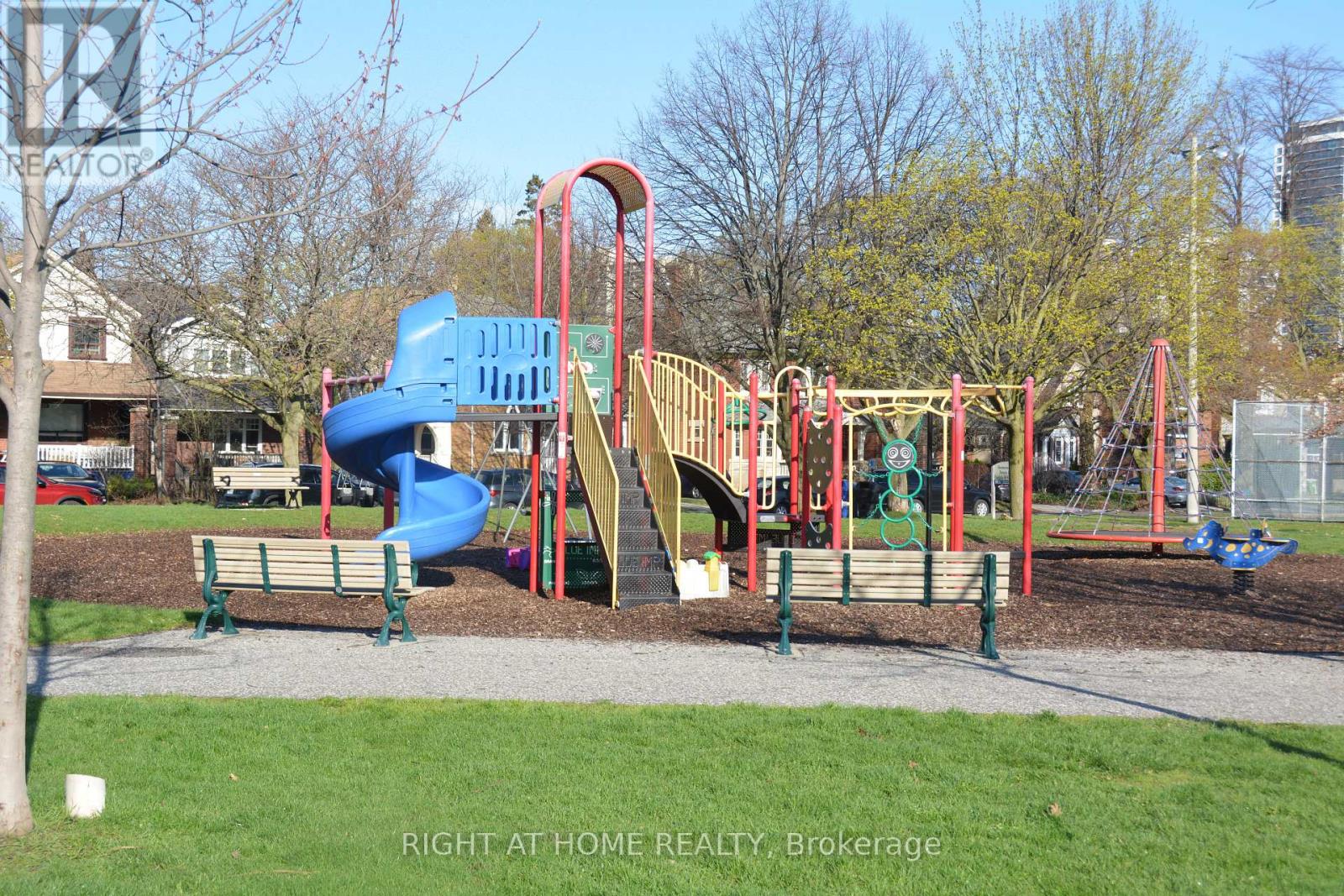 26 Maryland Boulevard, Toronto, Ontario  M4C 5C9 - Photo 44 - E13046576