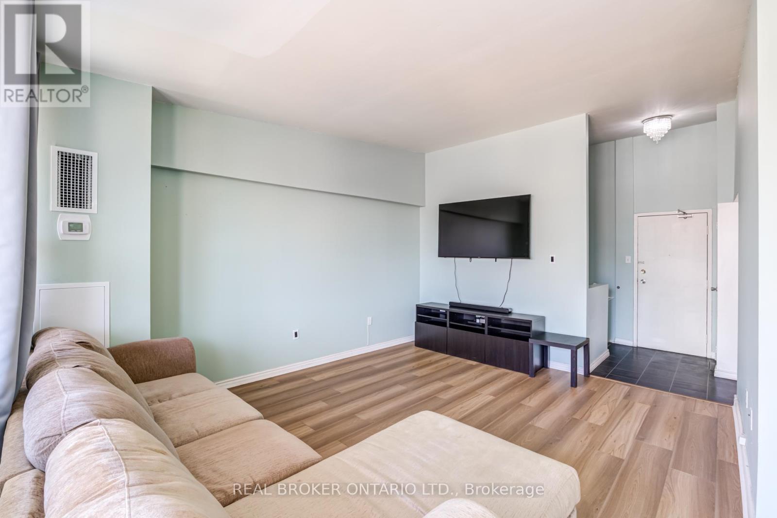 402 - 4060 LAWRENCE AVENUE E, toronto (west hill), Ontario