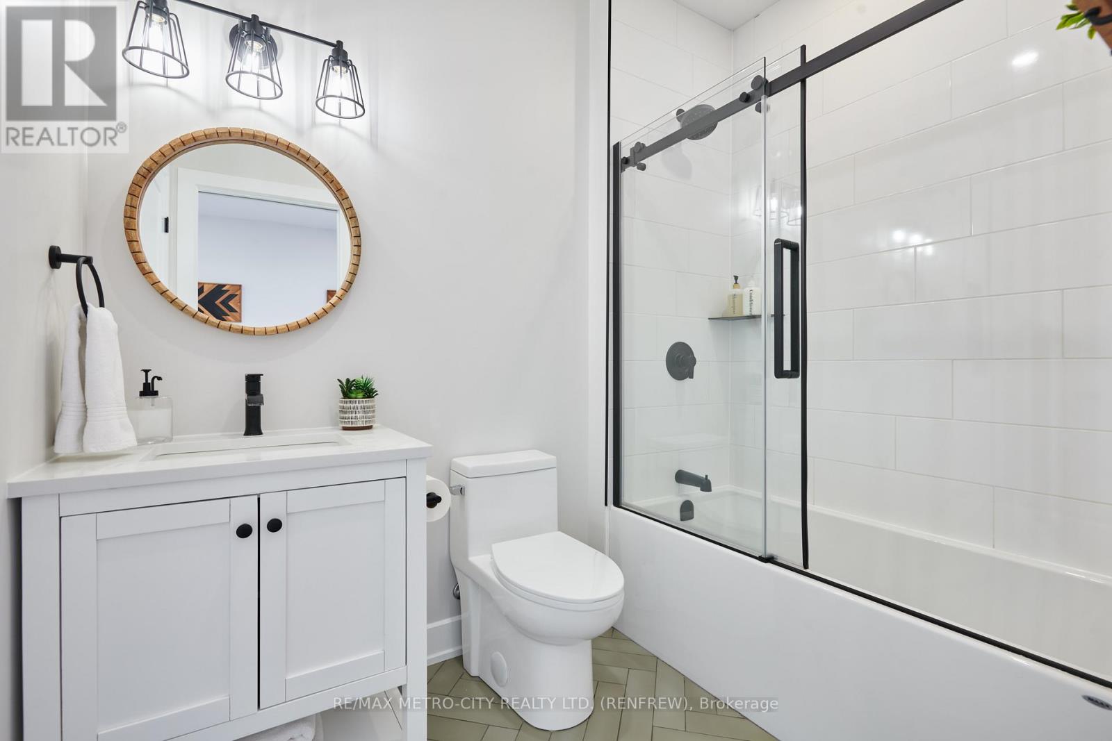 98 Spindle Drift Court, Greater Madawaska, Ontario  K0J 1H0 - Photo 27 - X13034396