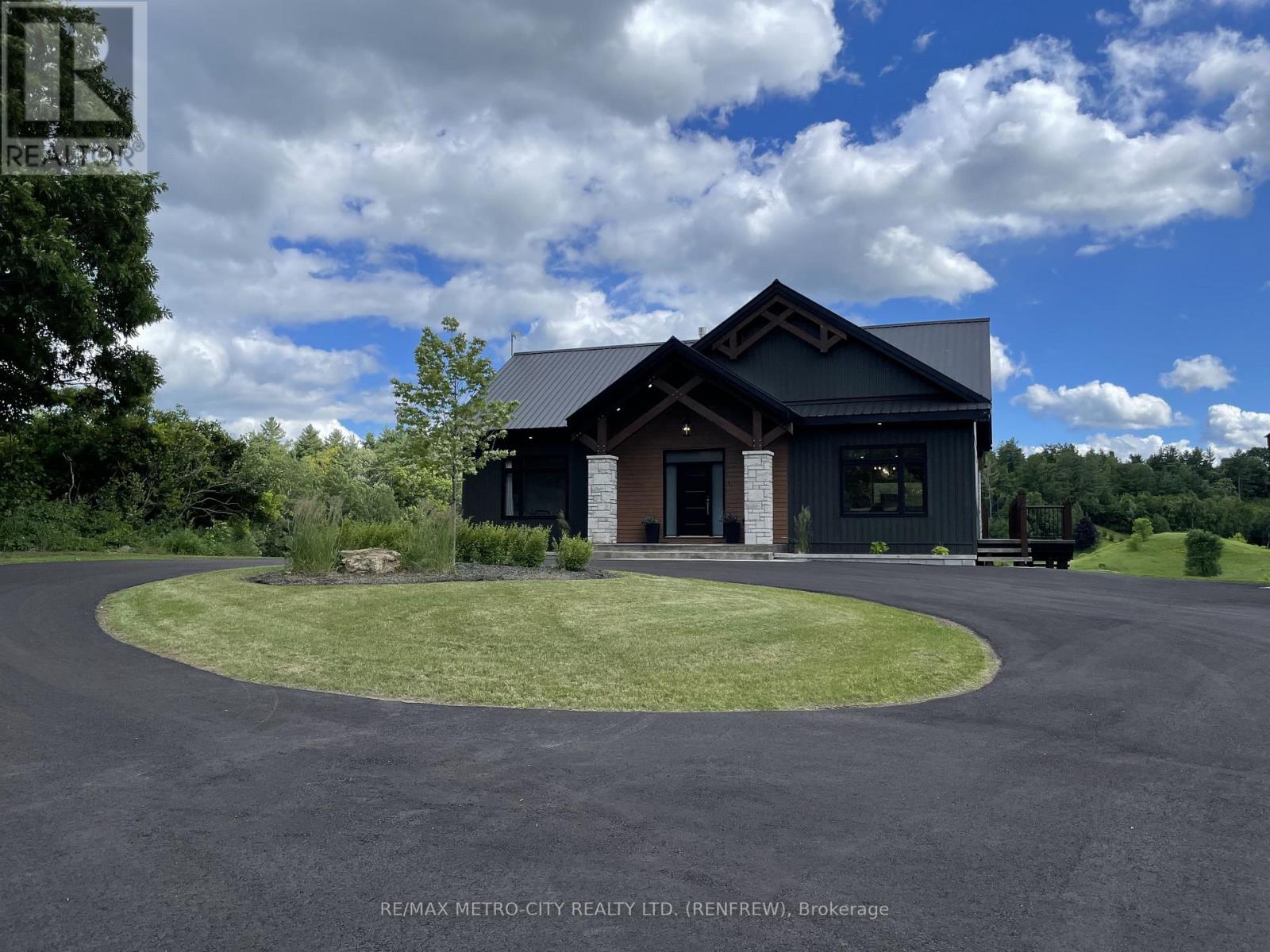 98 Spindle Drift Court, Greater Madawaska, Ontario  K0J 1H0 - Photo 5 - X13034396