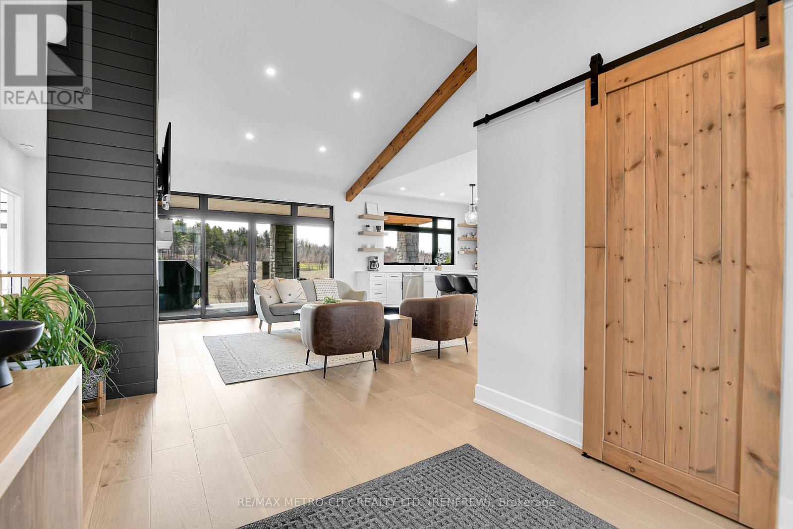 98 Spindle Drift Court, Greater Madawaska, Ontario  K0J 1H0 - Photo 9 - X13034396