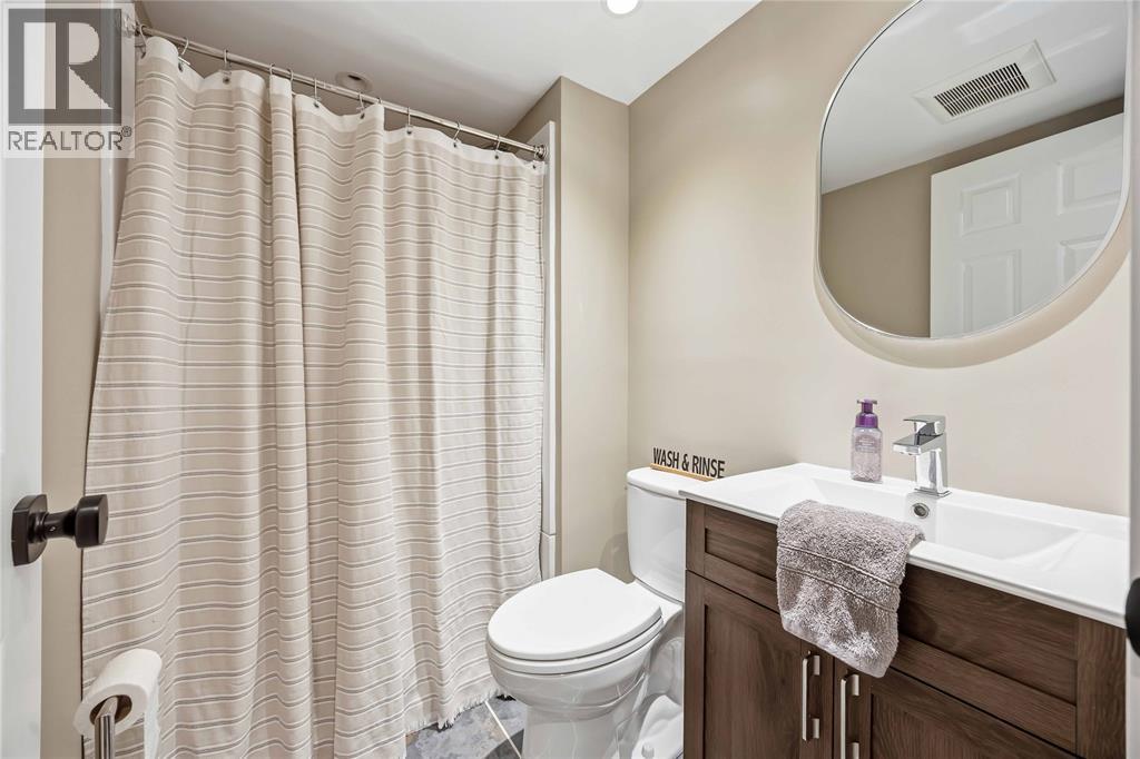 570 Niagara Street, Plympton-Wyoming, Ontario  N0N 1T0 - Photo 32 - 26009185