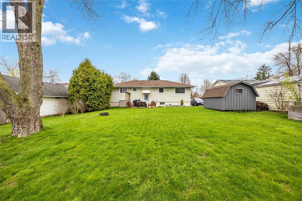570 Niagara Street, Plympton-Wyoming, Ontario  N0N 1T0 - Photo 45 - 26009185