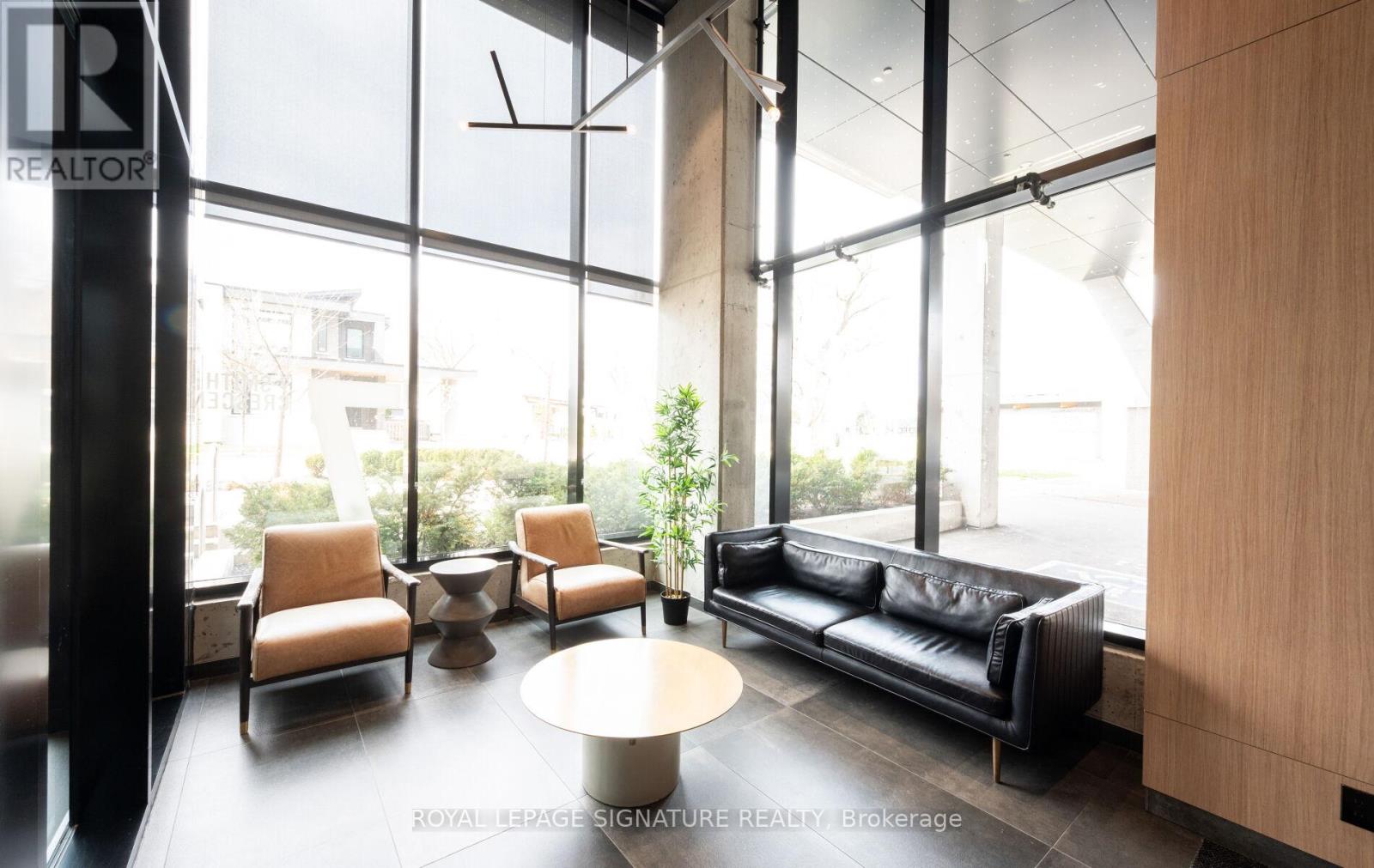 411 - 7 Smith Crescent, Toronto, Ontario  M8Z 0G3 - Photo 4 - W13046582