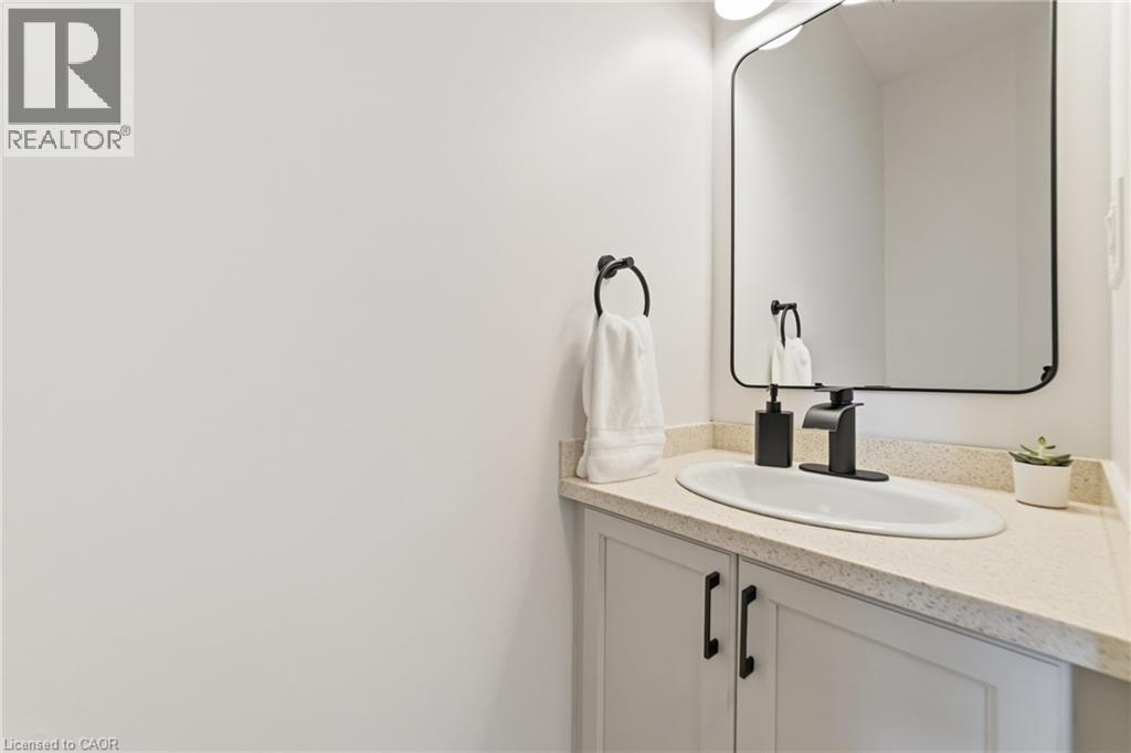 92 Benziger Lane, Stoney Creek, Ontario  L8E 6G5 - Photo 14 - 40823435