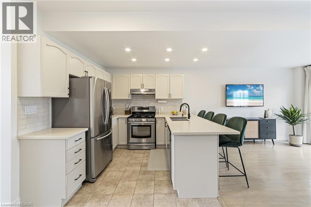 92 Benziger Lane, Stoney Creek, Ontario  L8E 6G5 - Photo 7 - 40823435