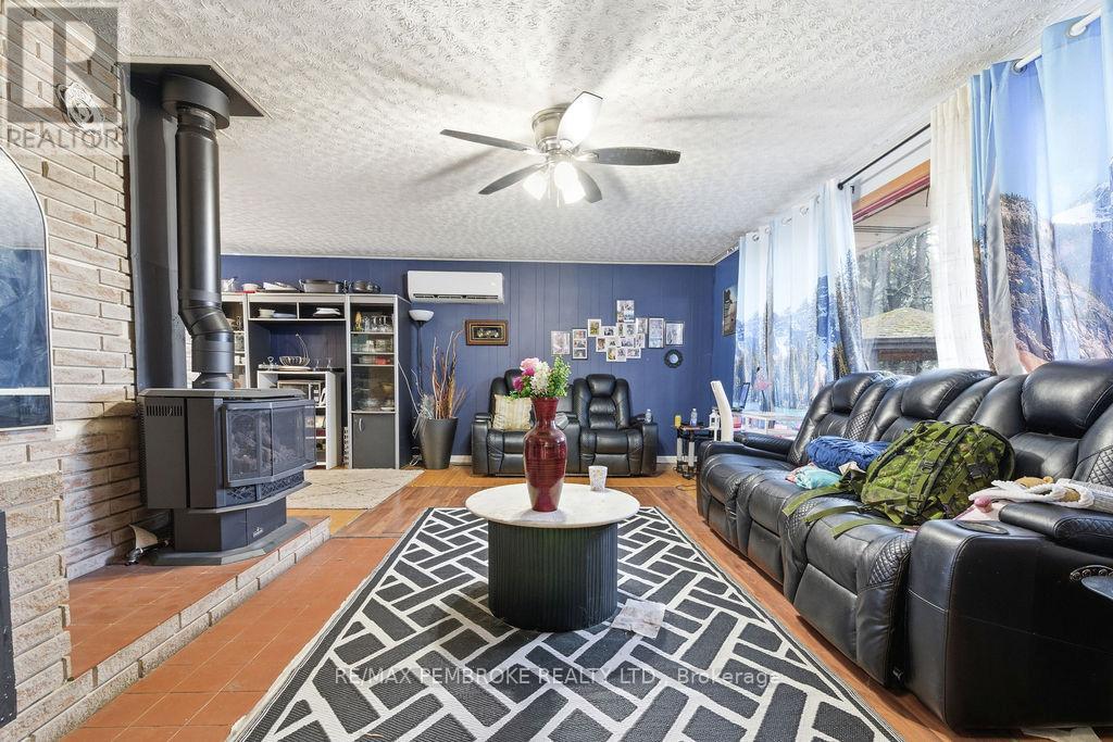 33698 Highway 17 Highway W, Deep River, Ontario  K0J 1P0 - Photo 10 - X12997862