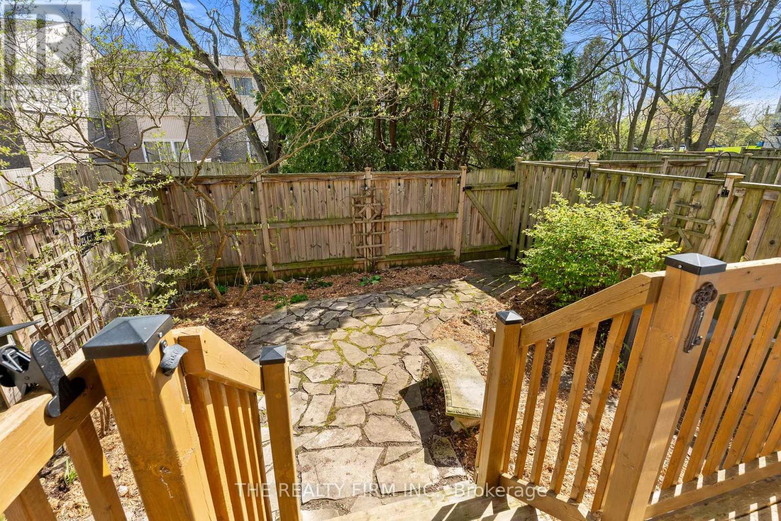 60 - 300 Sandringham Crescent, London South, Ontario  N6C 5B4 - Photo 27 - X13046644