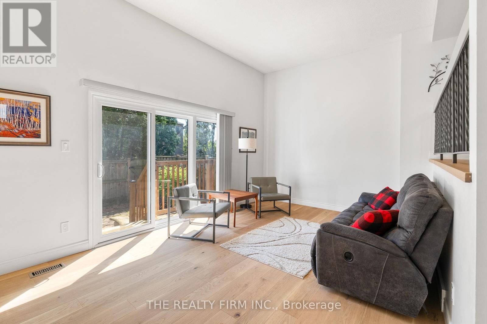 60 - 300 Sandringham Crescent, London South, Ontario  N6C 5B4 - Photo 5 - X13046644