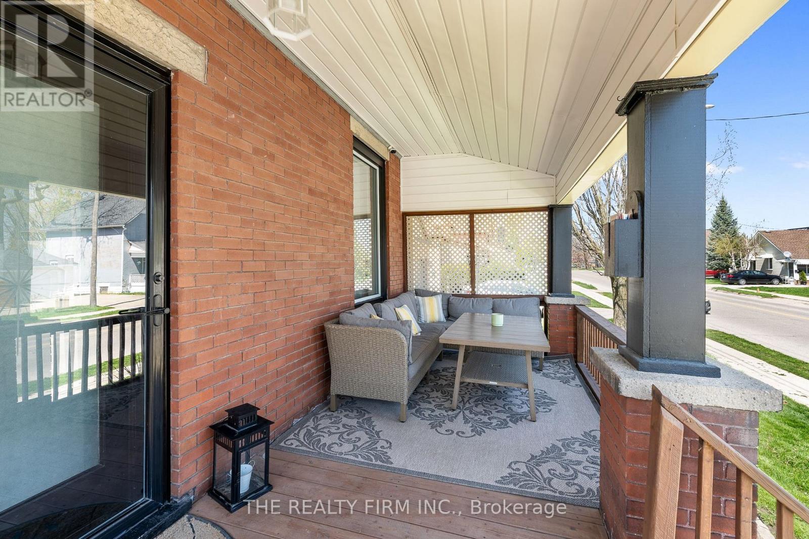 31 Fifth Avenue, St. Thomas, Ontario  N5R 4C2 - Photo 4 - X13046650