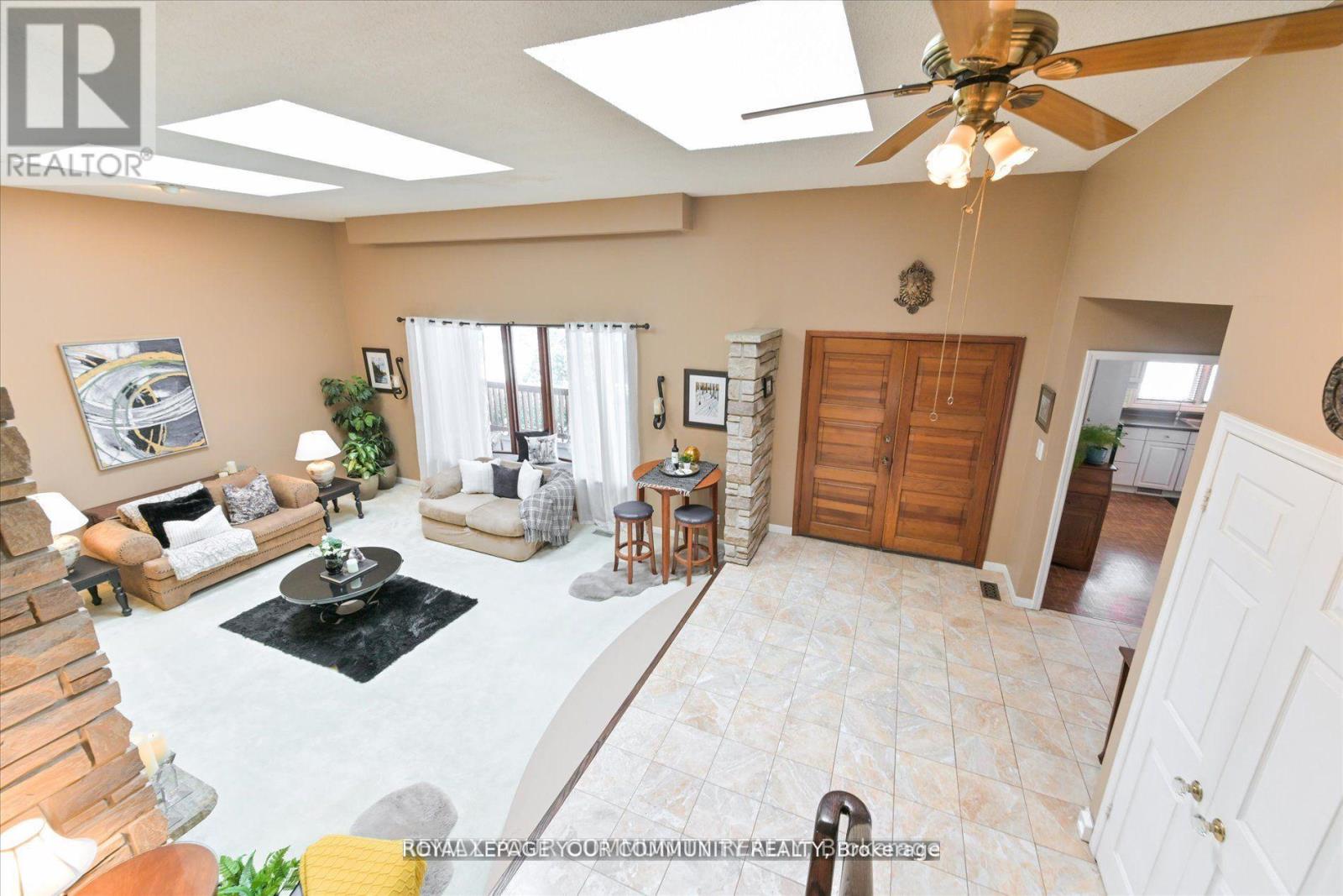 247 Harris Avenue, Richmond Hill, Ontario  L4E 3M3 - Photo 16 - N12764170