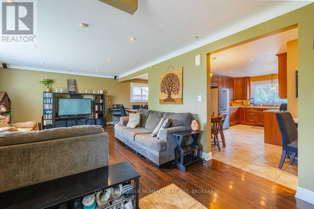 86 Crescent Drive, Welland, Ontario  L3B 2X3 - Photo 7 - X13046666