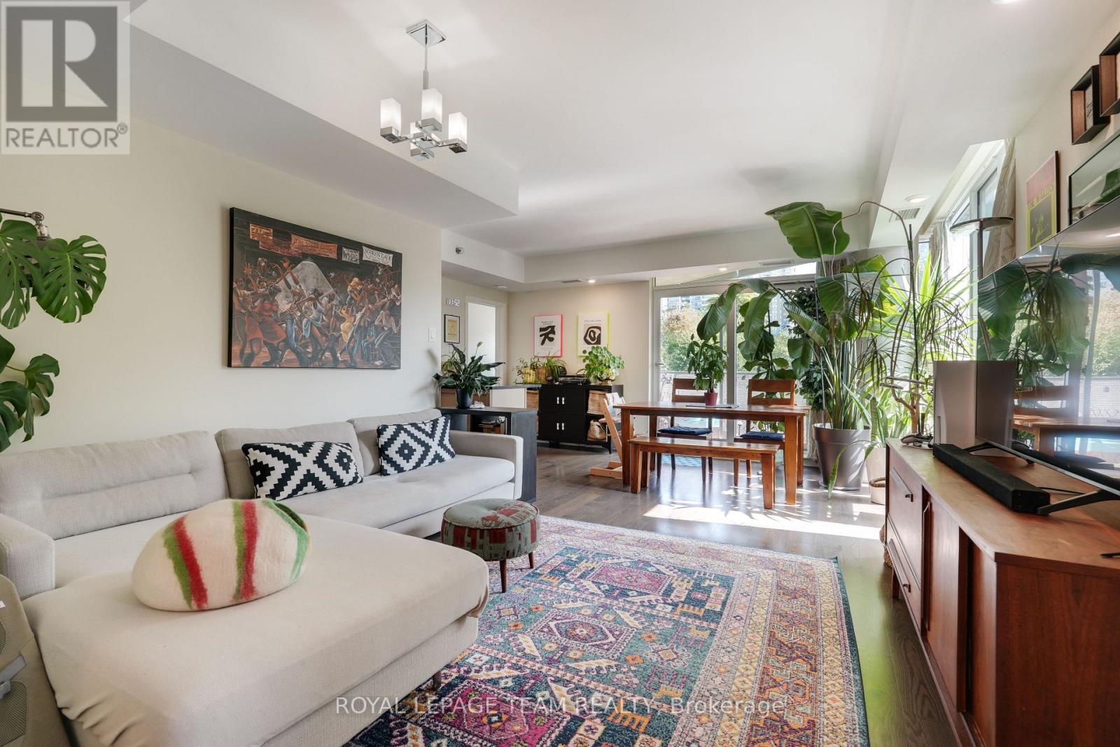 324 - 300c Lett Street, Ottawa, Ontario  K1R 0A8 - Photo 11 - X12723652