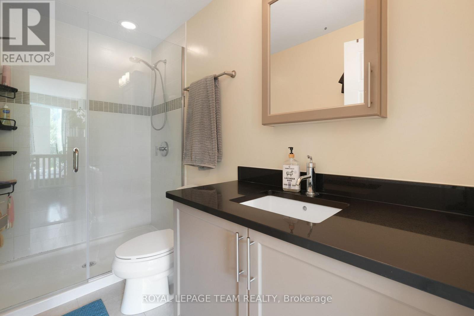 324 - 300c Lett Street, Ottawa, Ontario  K1R 0A8 - Photo 25 - X12723652