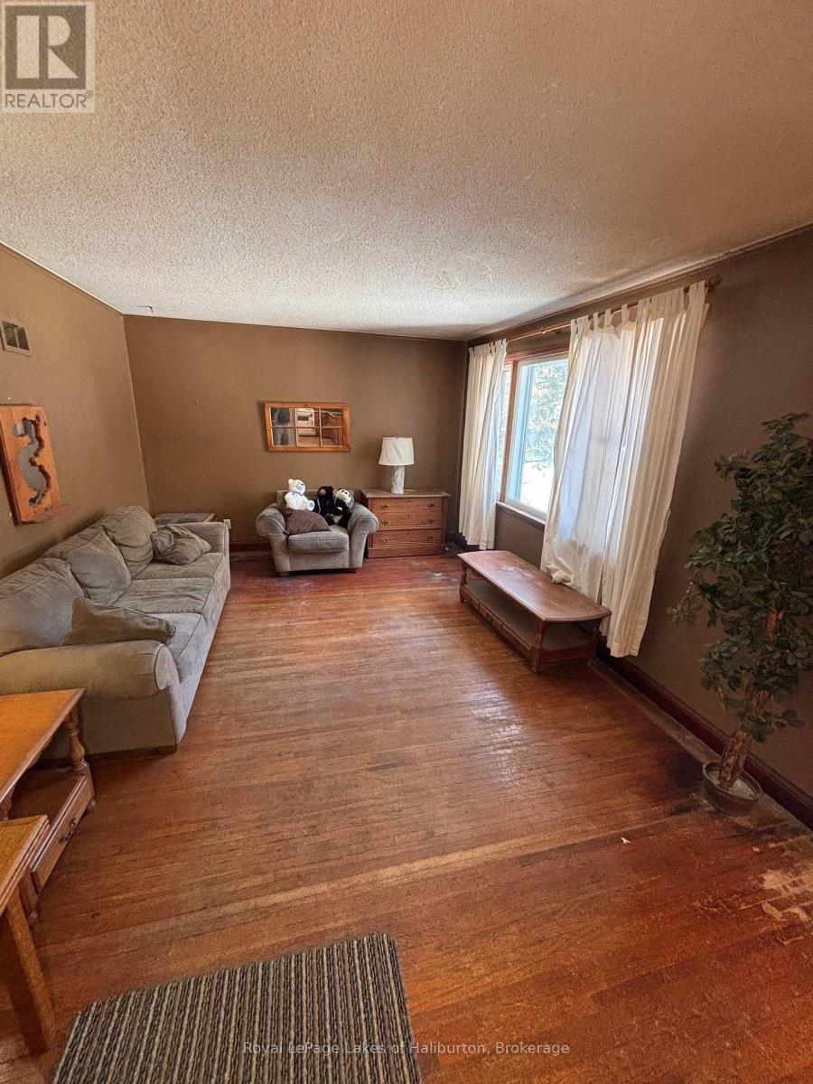 3 Anson Street, Minden Hills, Ontario  K0M 2K0 - Photo 10 - X13046670