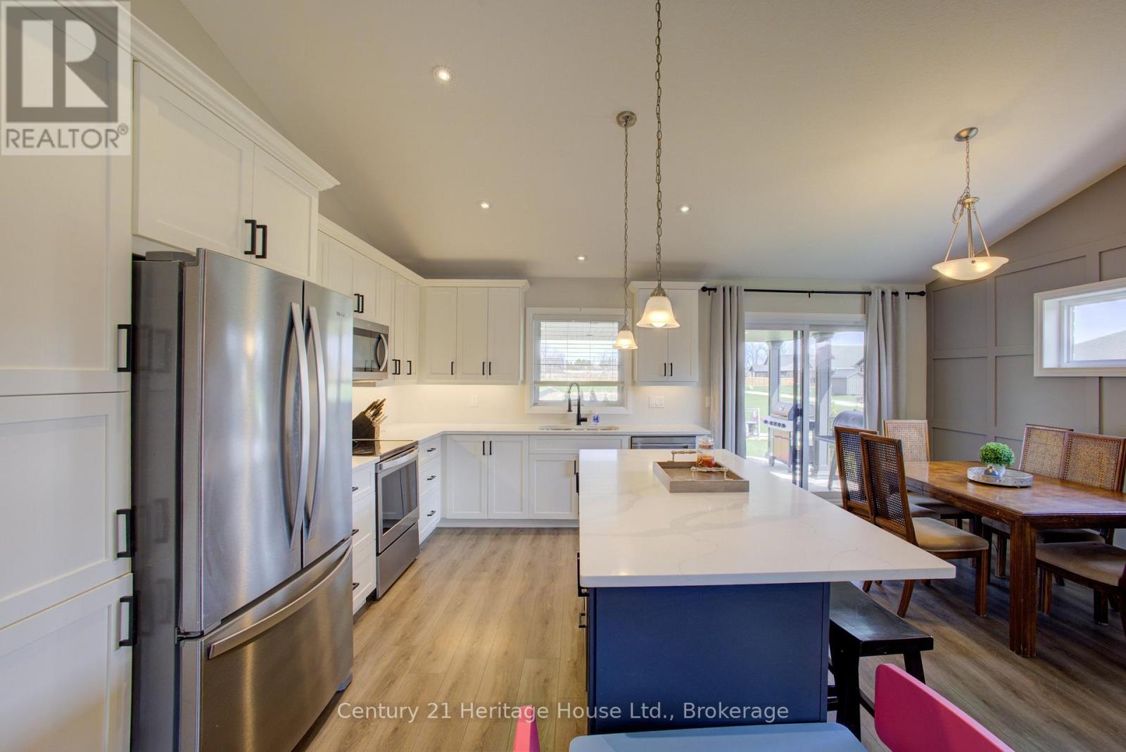 114 Jackson Street, West Grey, Ontario  N0G 1R0 - Photo 17 - X13046694