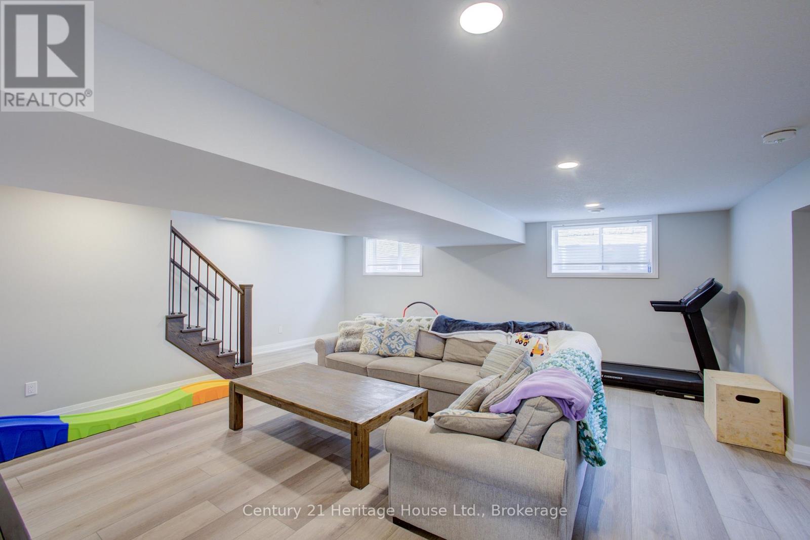 114 Jackson Street, West Grey, Ontario  N0G 1R0 - Photo 28 - X13046694