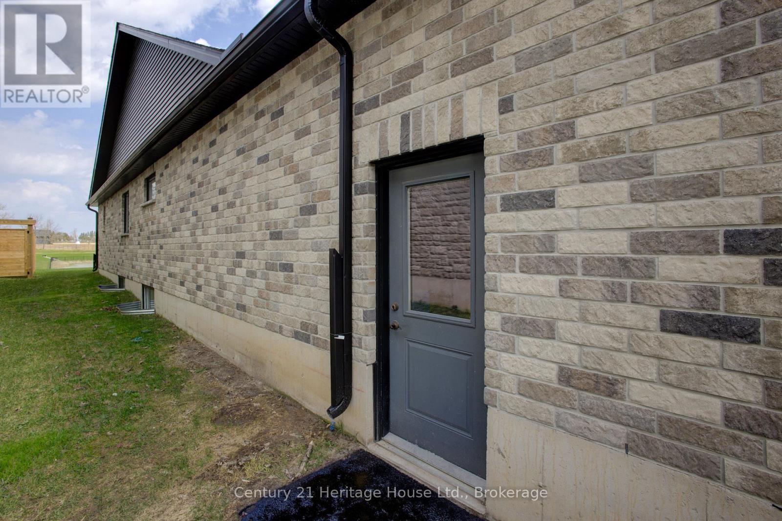 114 Jackson Street, West Grey, Ontario  N0G 1R0 - Photo 34 - X13046694