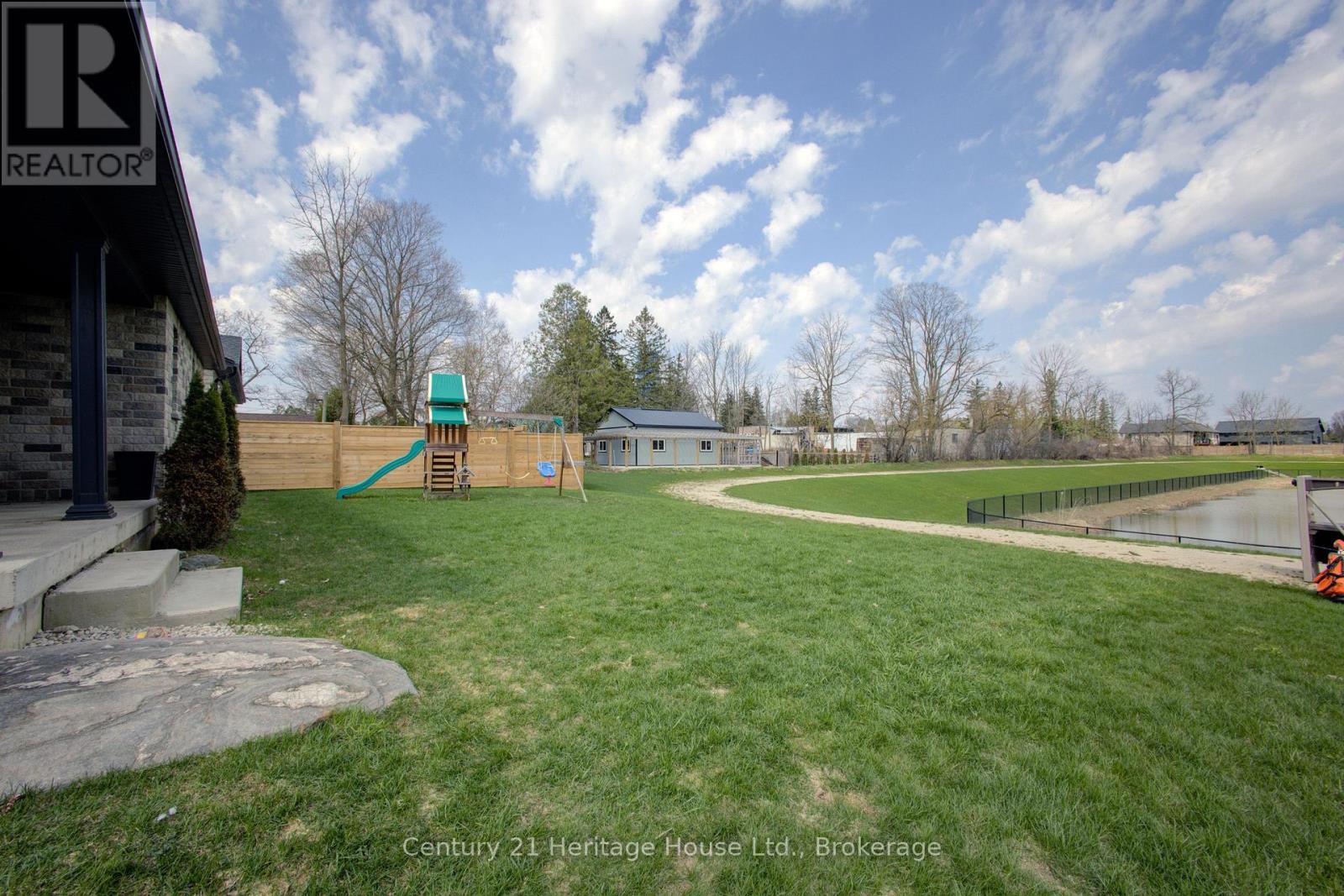 114 Jackson Street, West Grey, Ontario  N0G 1R0 - Photo 36 - X13046694