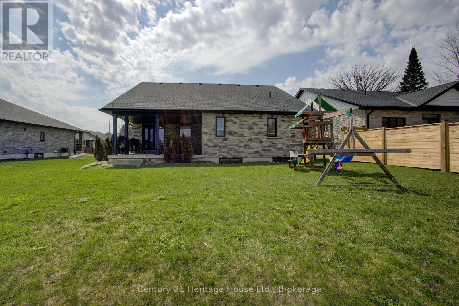 114 Jackson Street, West Grey, Ontario  N0G 1R0 - Photo 38 - X13046694