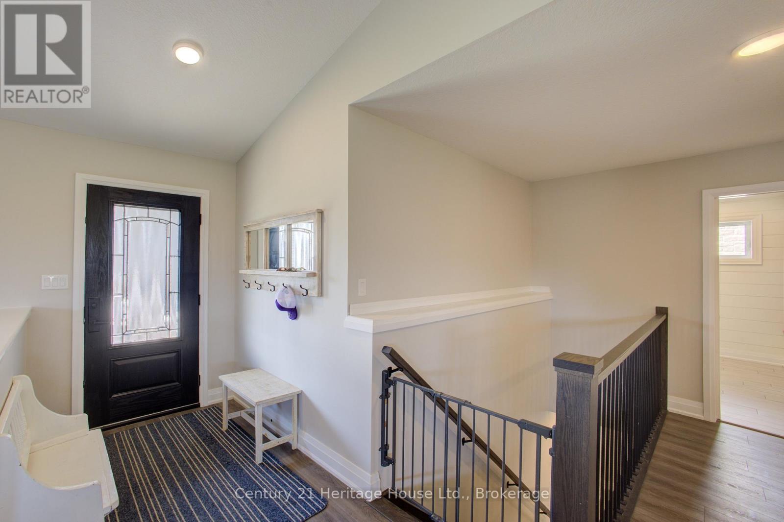 114 Jackson Street, West Grey, Ontario  N0G 1R0 - Photo 7 - X13046694